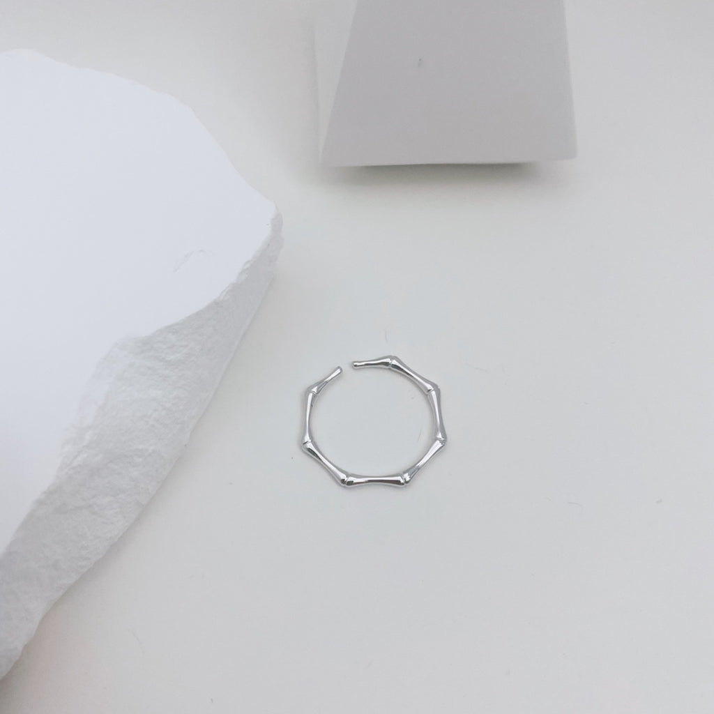 Minimalist Bamboo-Inspired Ring
