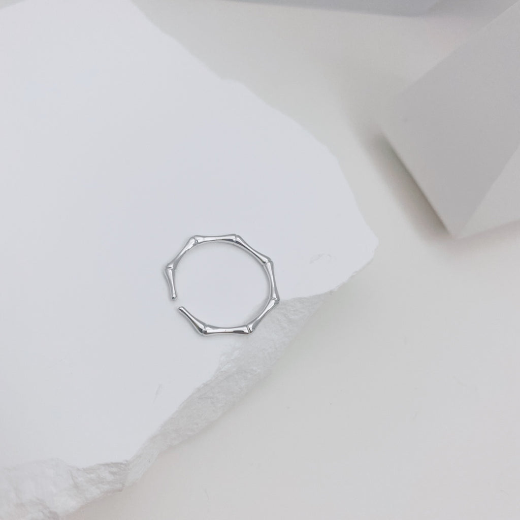 Minimalist Bamboo-Inspired Ring