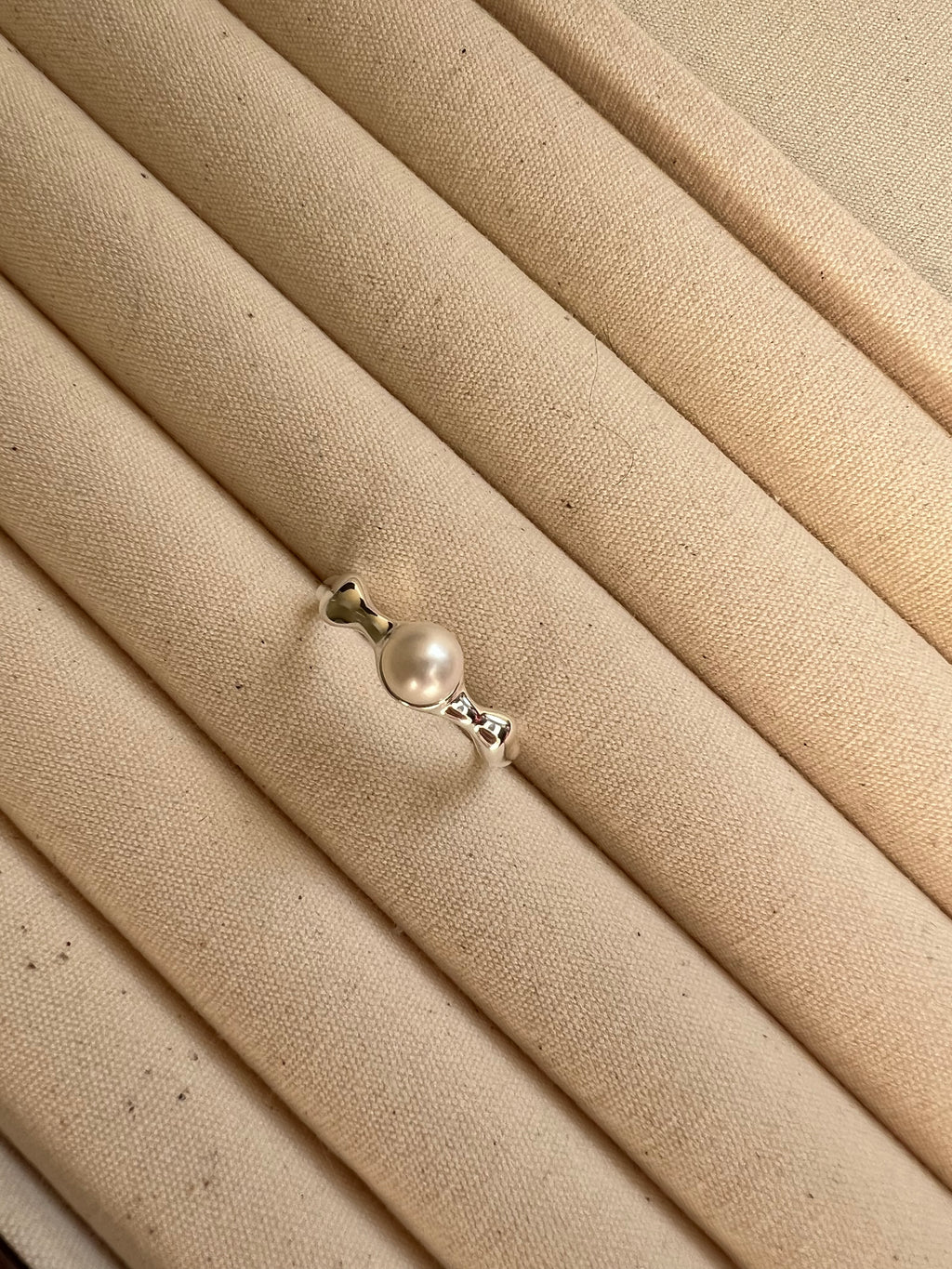 Pearl Ripple Silver Ring