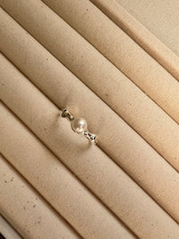 Pearl Ripple Silver Ring